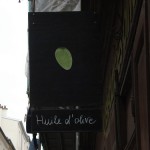 La Tête dans les Olives by Barbra Austin