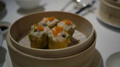 siu mai (porc, crevettes, œufs de crabe) from Shang Palace by Sophie Brissaud