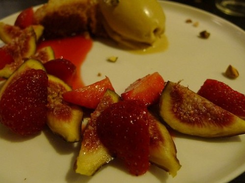 Figs at Chatomat restaurant in Paris | parisbymouth.com