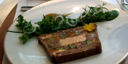 Camelia restaurant in Paris | parisbymouth.com
