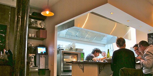 Youpi et Voilà restaurant in Paris by Phyllis Flick | parisbymouth.com