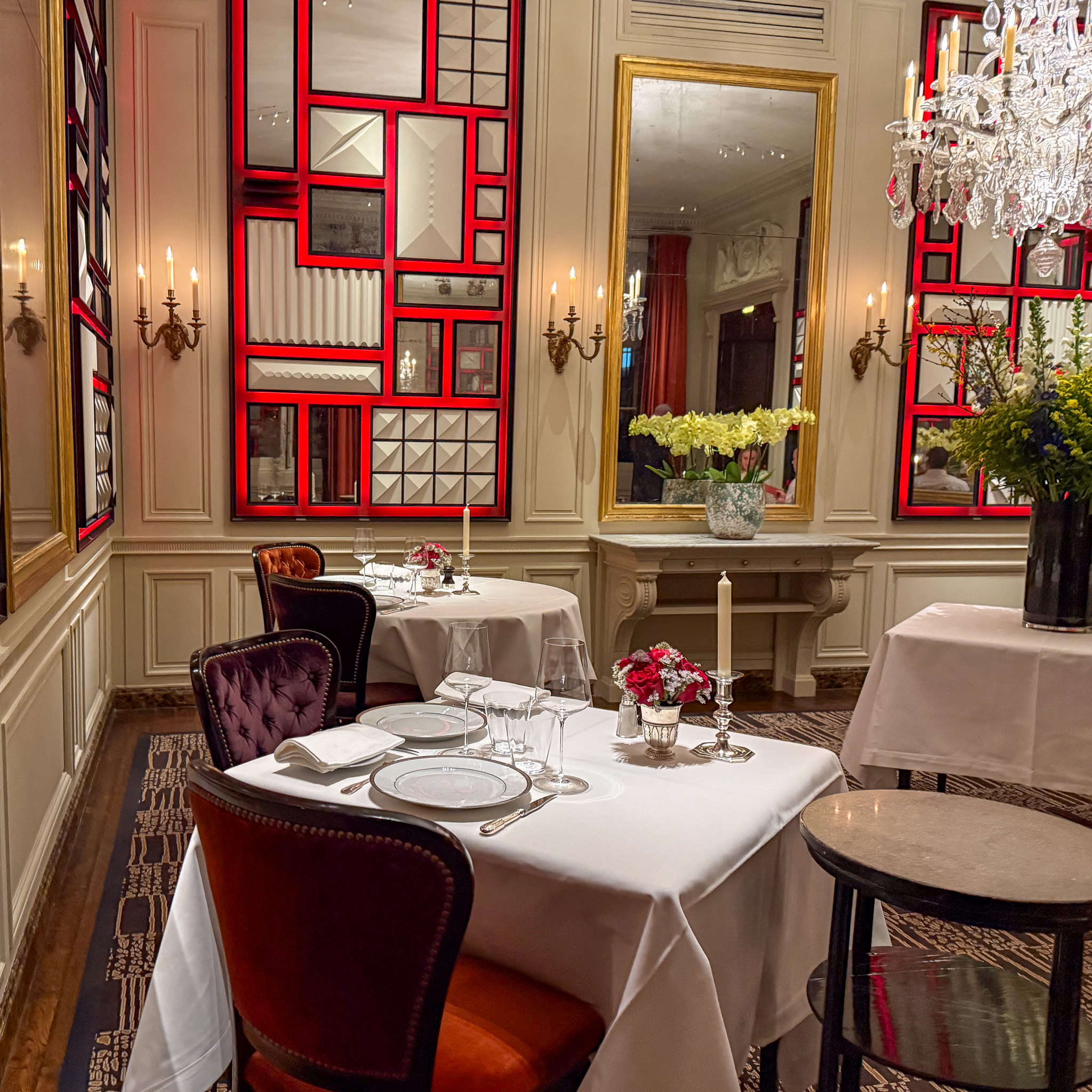 Dining room 2 at L'Ambroisie restaurant in Paris | PARIS BY MOUTH Dining room 2 at L'Ambroisie restaurant in Paris