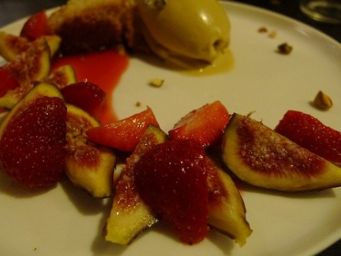 Figs at Chatomat restaurant in Paris | parisbymouth.com