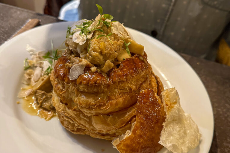 Quedubon bistro in Paris