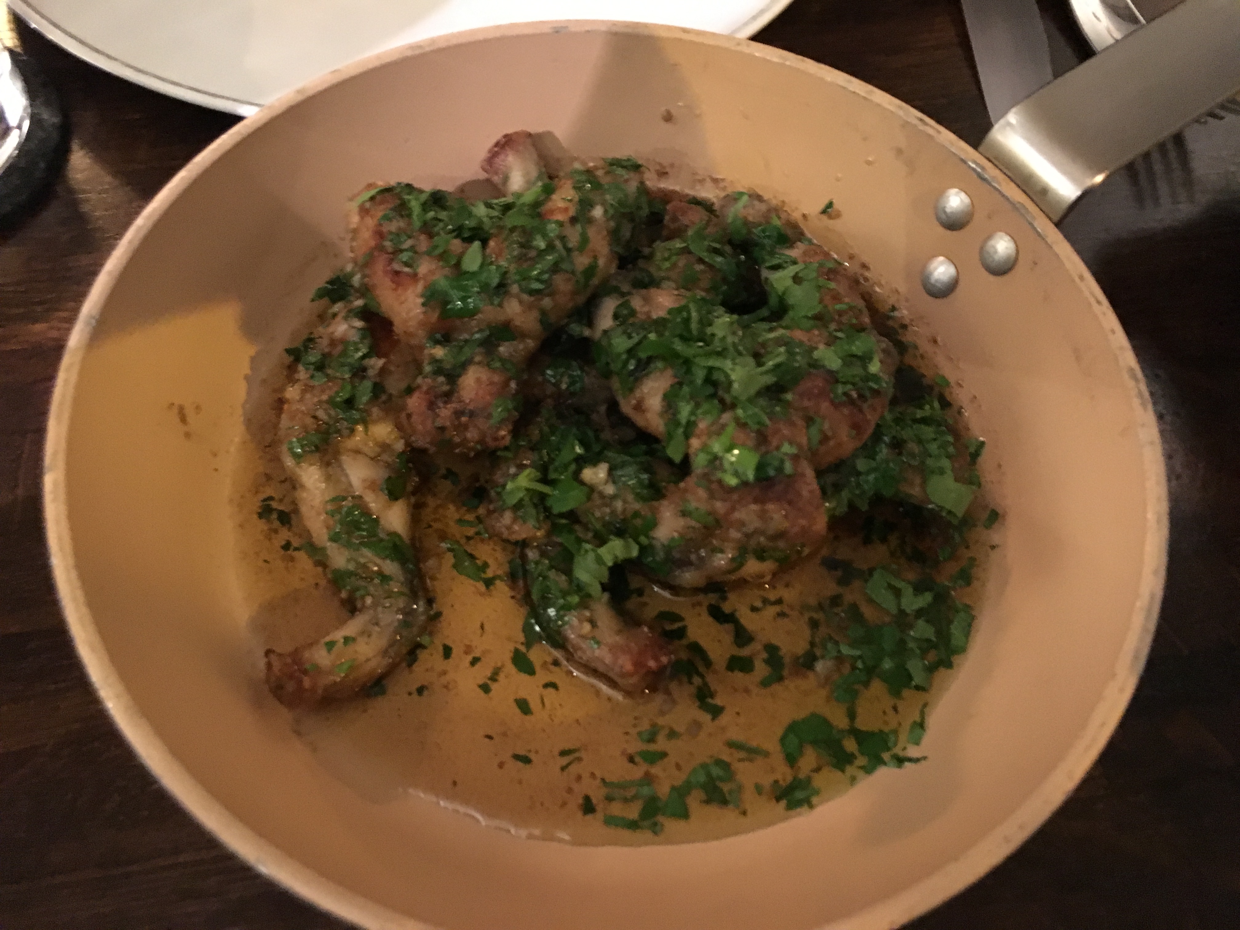 Frogs' legs at Mensae restaurant in Paris | parisbymouth.com