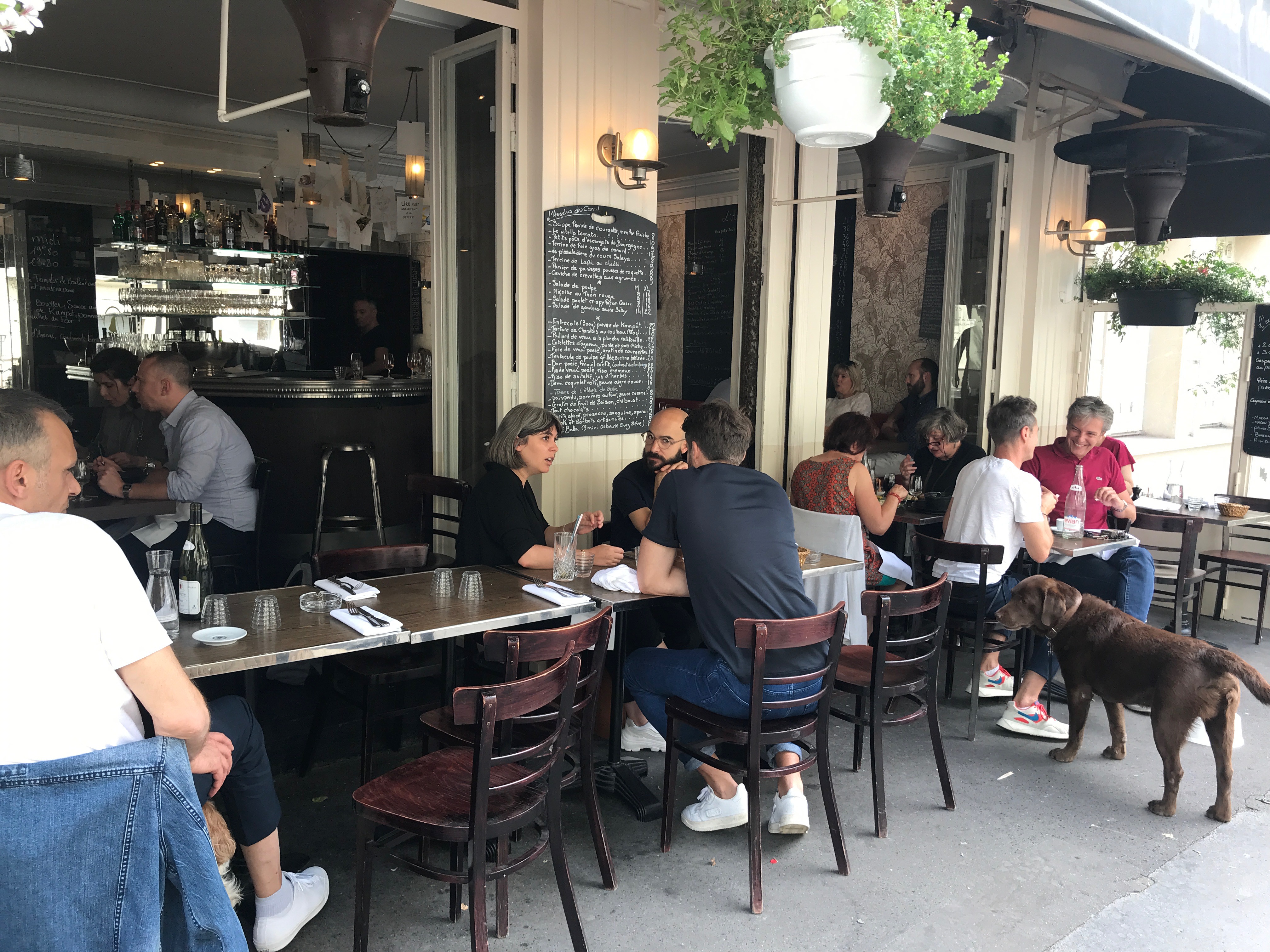 Outdoor dining at L’Angelus du Canal restaurant in Paris Paris by Mouth