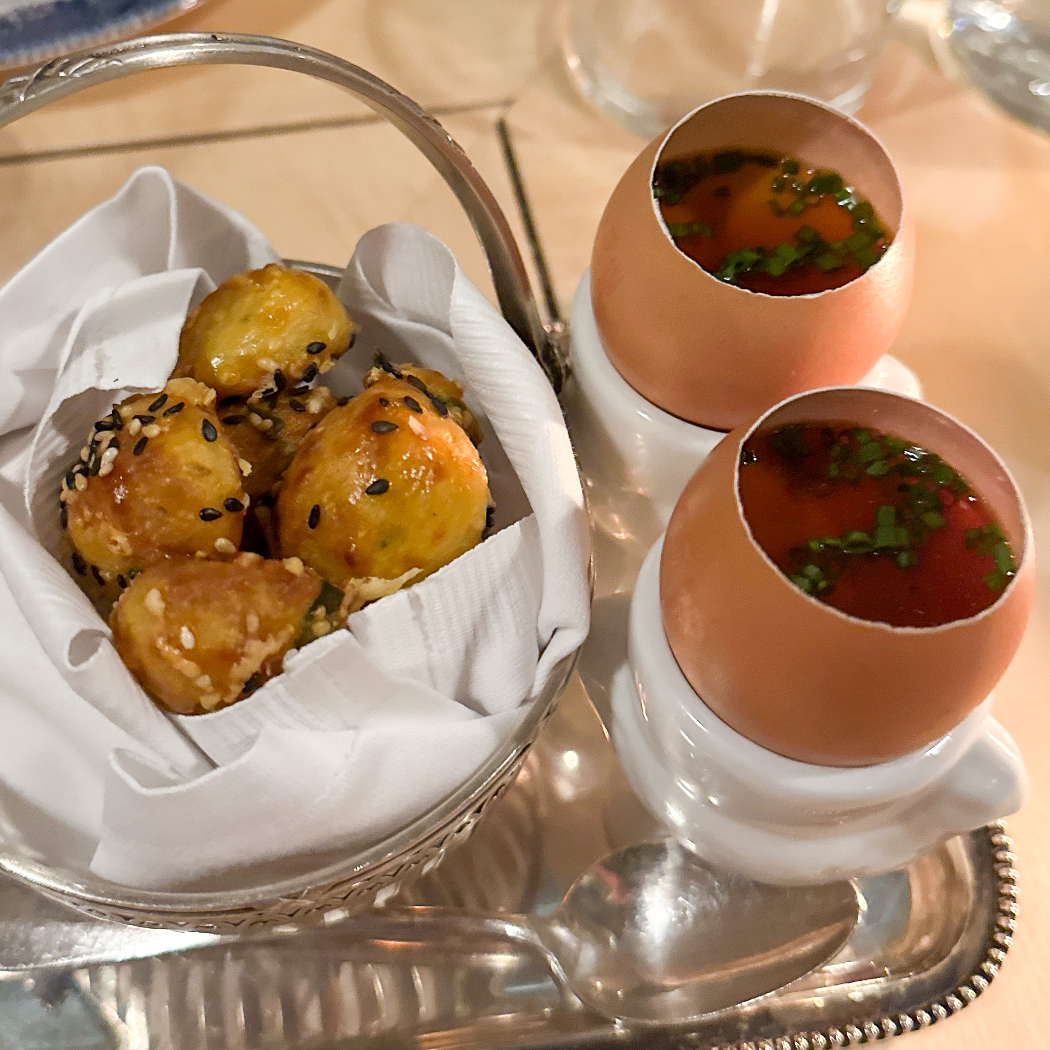 Le Cheval d'Or is one of the best Paris restaurants open on Monday