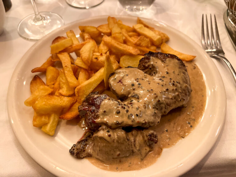 Steak au poivre at Le Severo restaurant in Paris