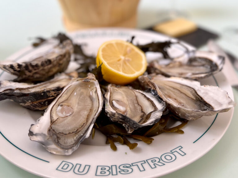 L'Ecailler du Bistrot seafood restaurant in Paris oysters