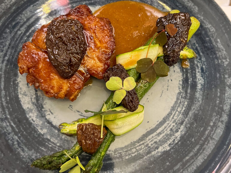 Le Violin d'Ingres restaurant in Paris near the Eiffel Tower