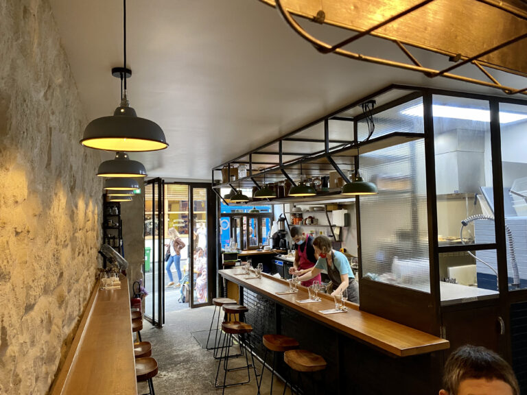 Mokoloco restaurant in Paris