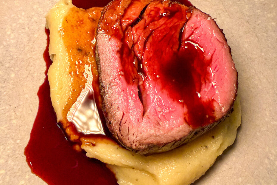 filet-de-boeuf-fugue-paris | PARIS BY MOUTH Filet de boeuf with truffled mashed potatoes at Fugue, Paris