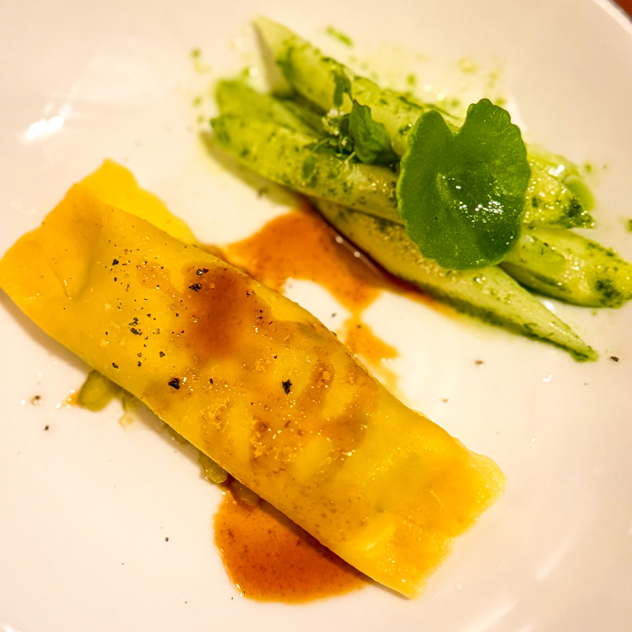 agnolotti-ricotta-white-asparagus-wild-garlic-occasion-paris | PARIS BY MOUTH Ricotta agnolotto with white asparagus and wild garlic pesto at Occasion, Paris 10th