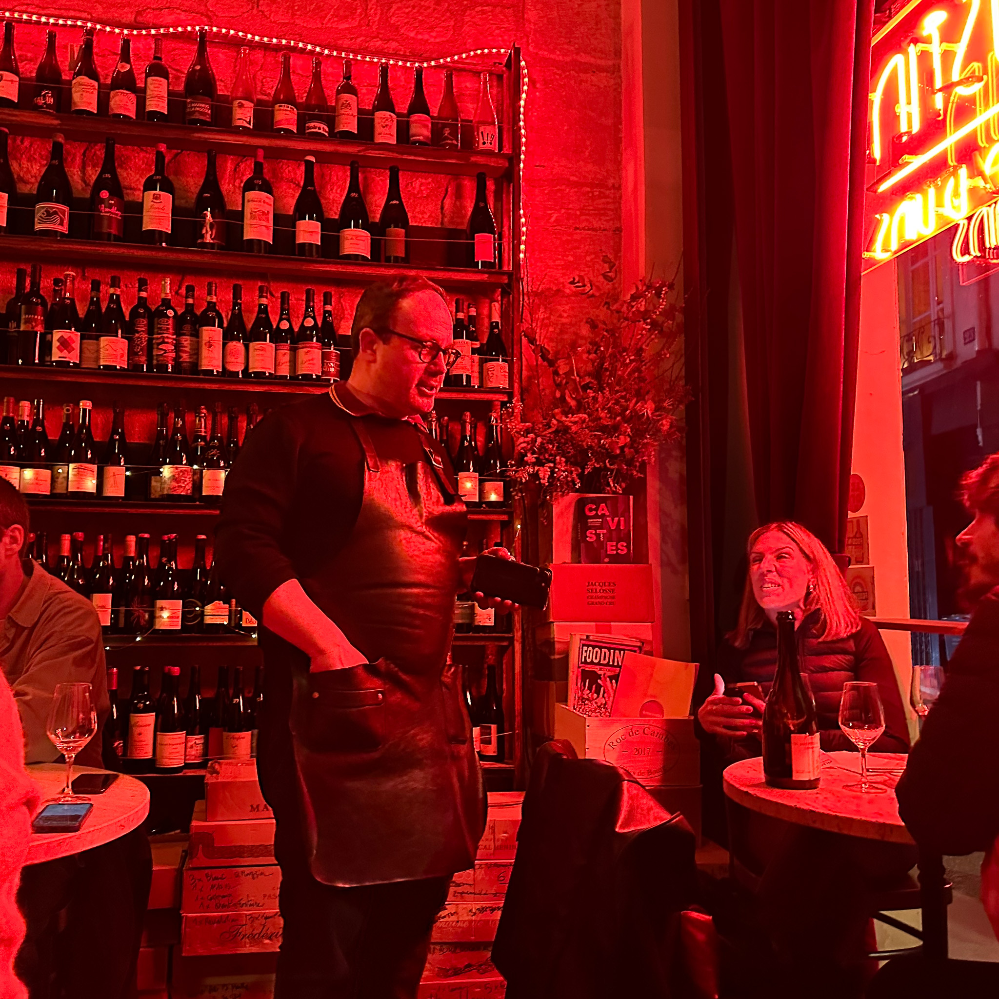 Augustin Marchand d'Vins wine bar in Saint-Germain open Sunday in Paris