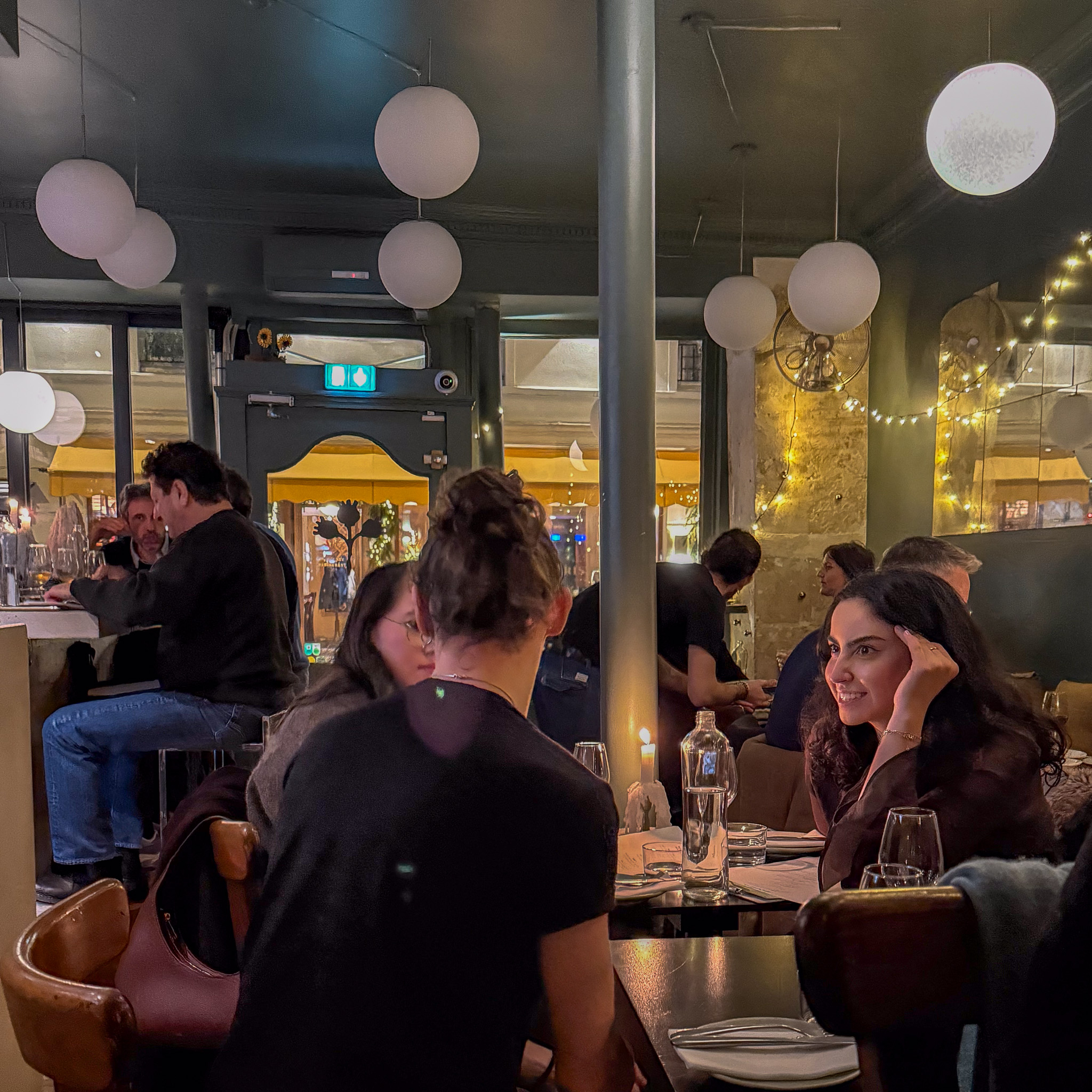 Evening service at Zoutra, Montmartre, Paris
